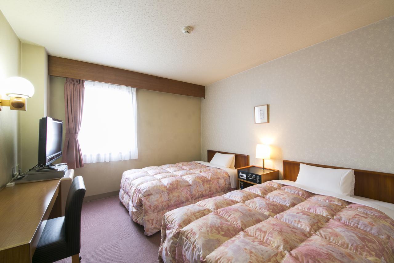 Hotel Econo Kanazawa Asper Bagian luar foto
